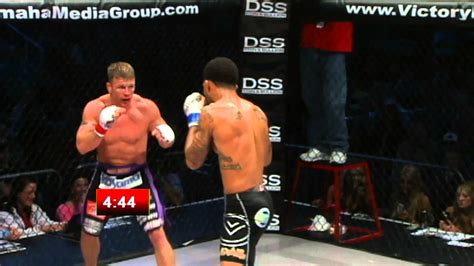 ryan roberts mma|VFC 41 (Fight 15) .